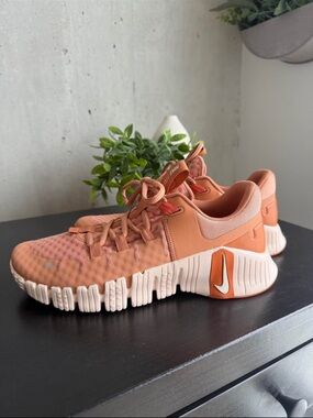 Nike Women’s Peach/Coral Athletic Training Shoes